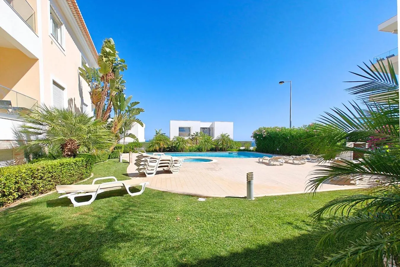 Home By The Sea Ocean View Apartment Лагуш
